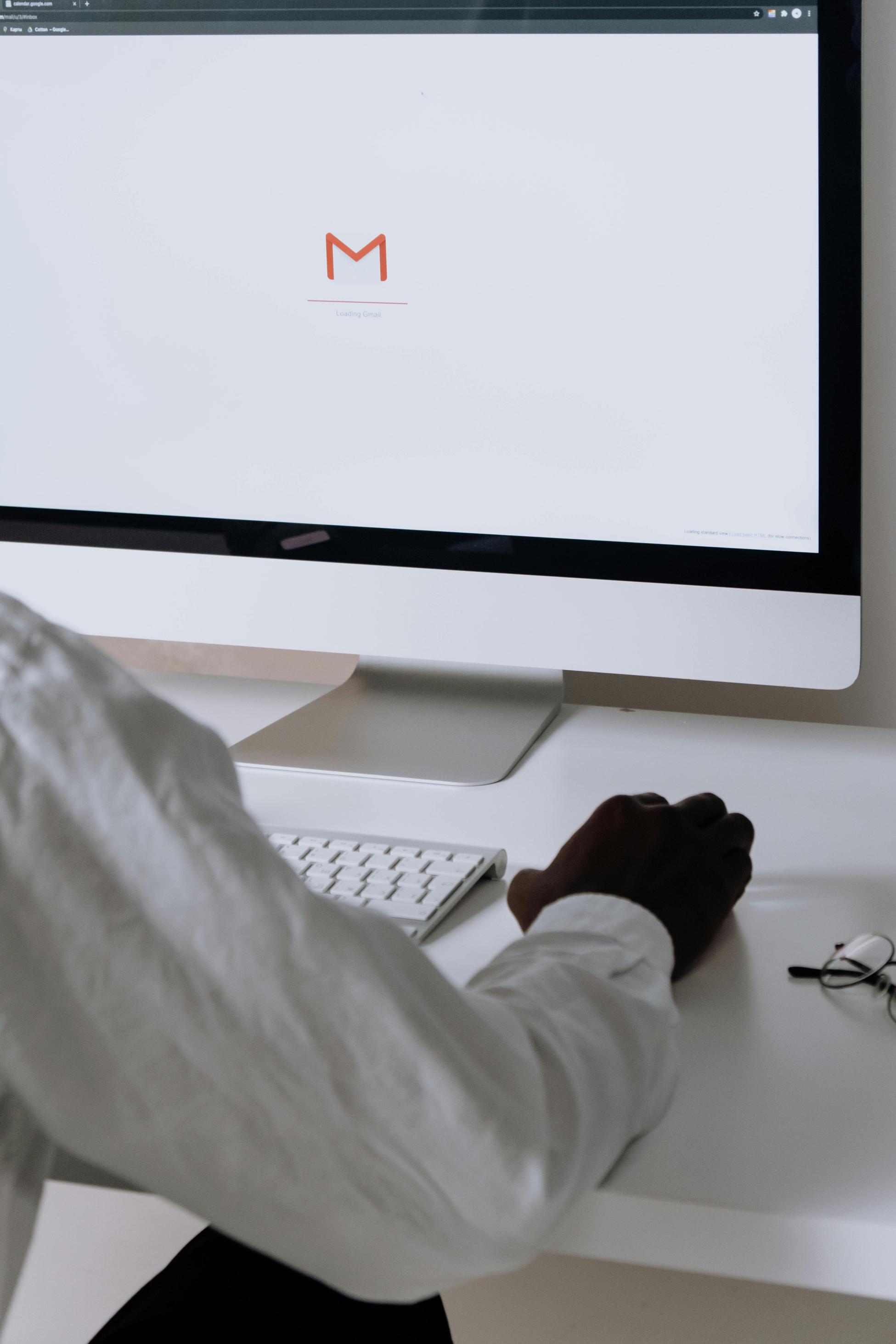wo die Größe des Computermonitors überprüfen