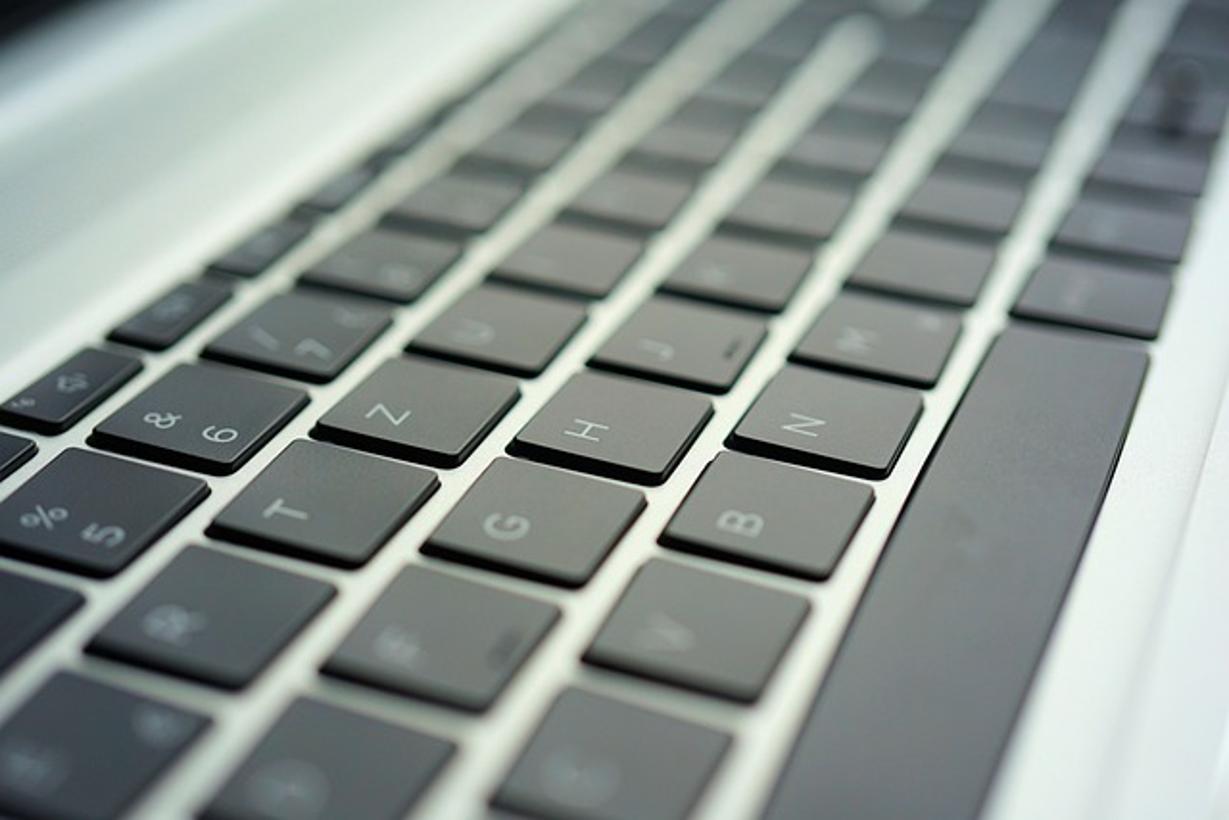 Wie kann ich feststellen, ob meine Tastatur hot-swappable ist?