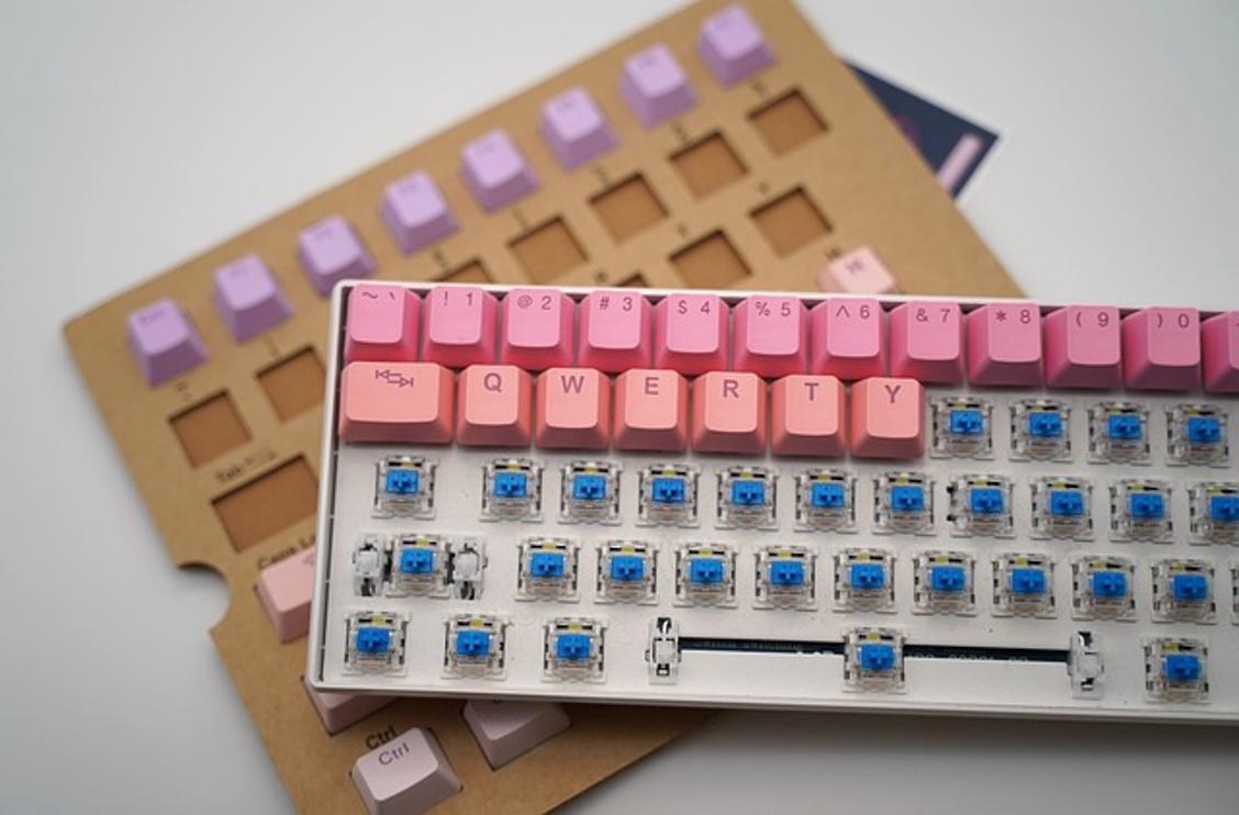 wie man eine mechanische Tastatur reinigt